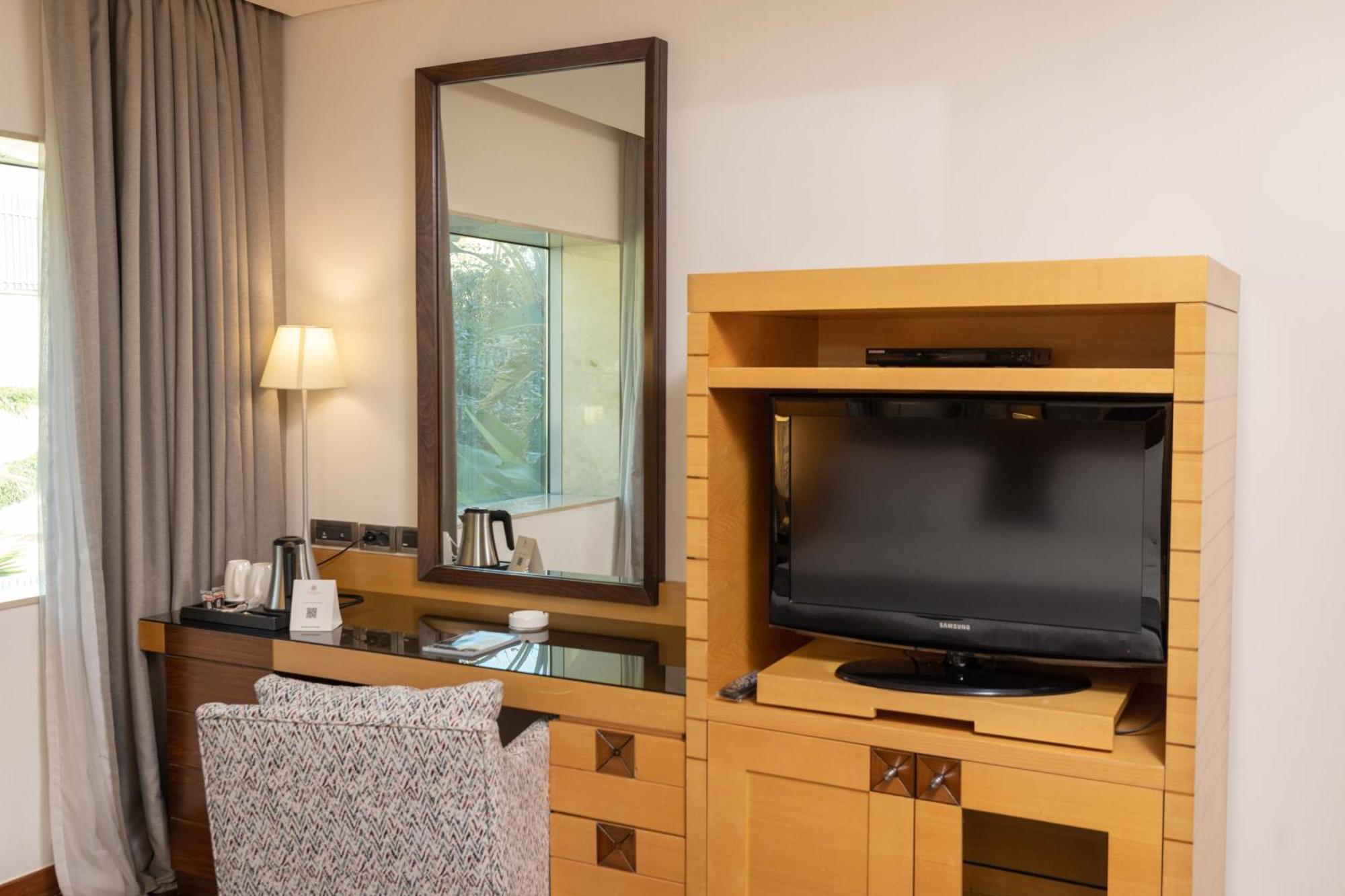 Coral Beach Hotel And Resort Beirut Eksteriør bilde