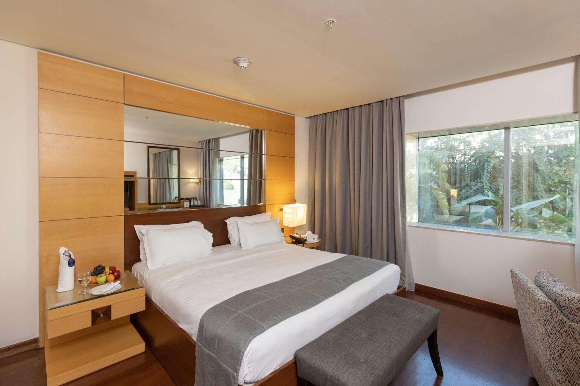 Coral Beach Hotel And Resort Beirut Eksteriør bilde